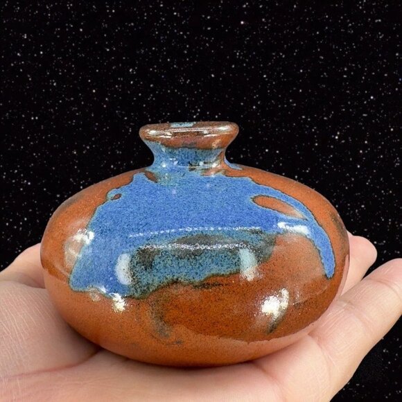 Vintage Hand Trown Art Pottery Bud Vase Signed Hand Made Ceramic Blue Red Drip - Picture 11 of 16